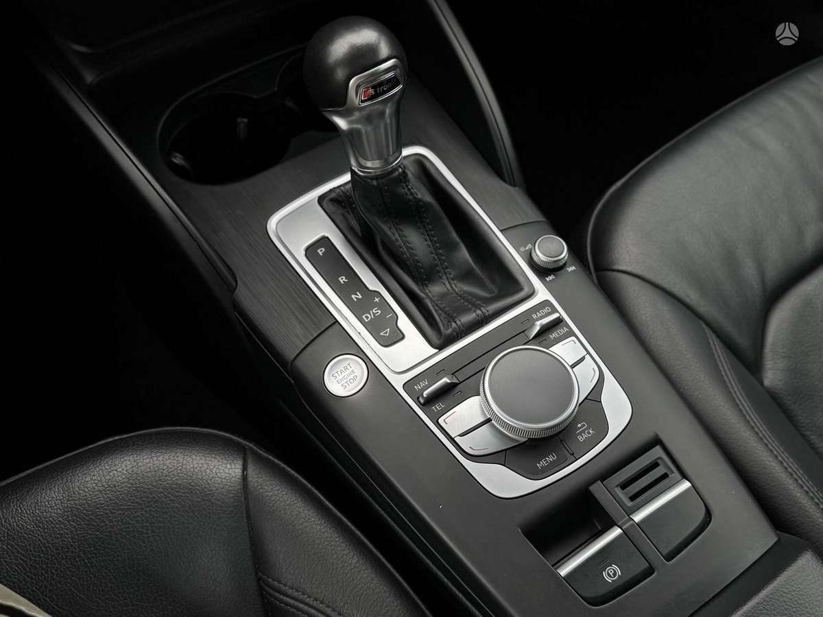 Audi A3, 1.8 l., Седан