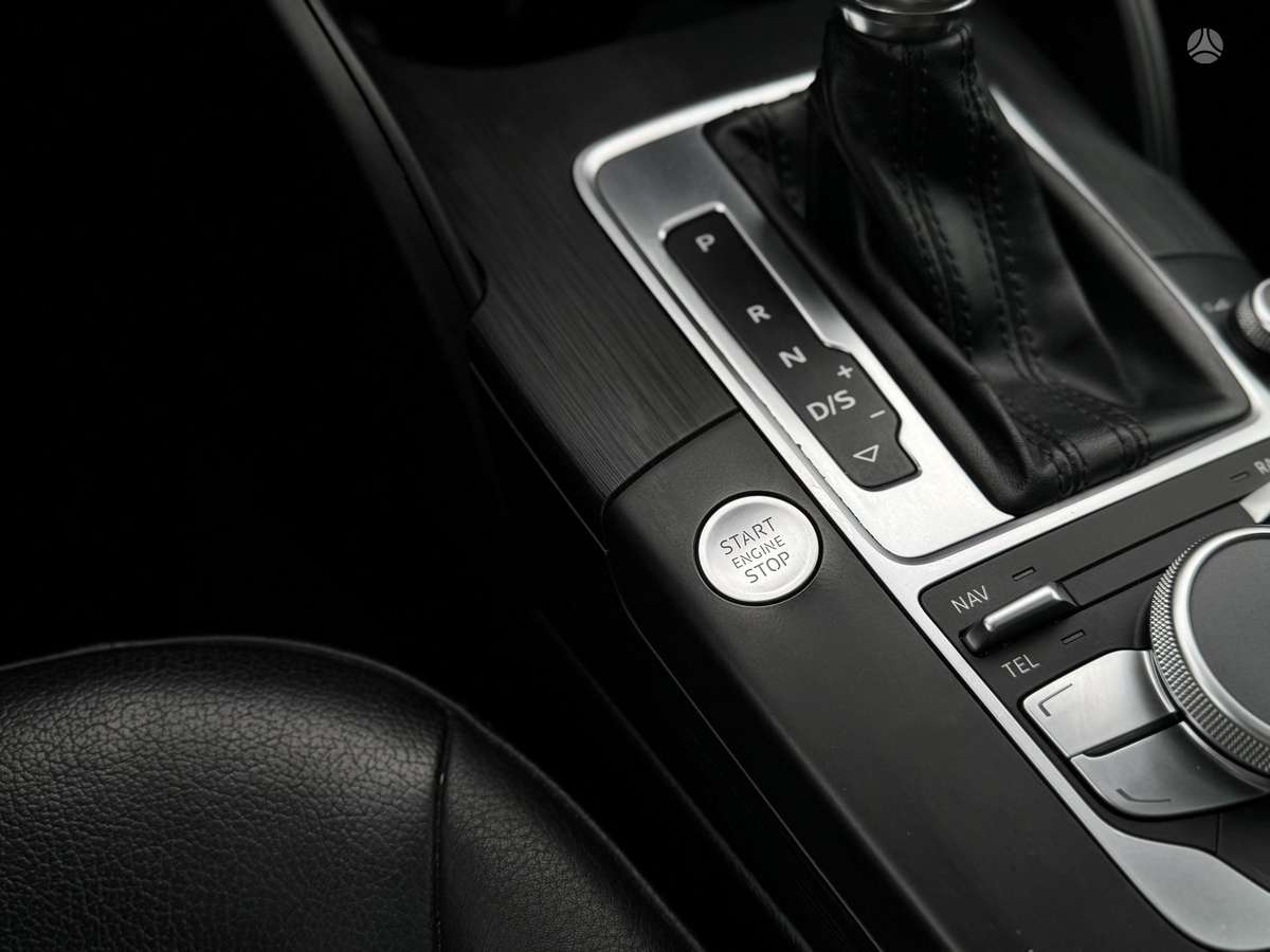 Audi A3, 1.8 l., Седан