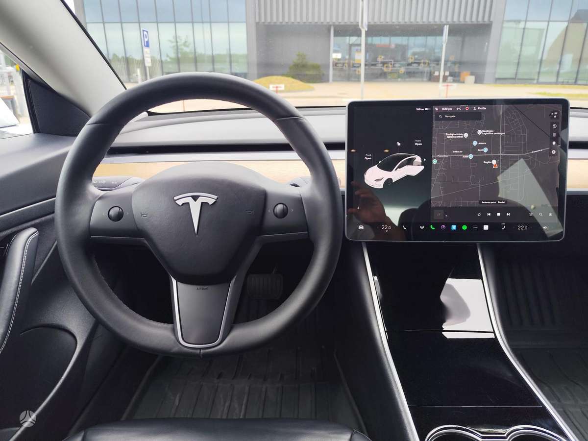 Tesla Model 3, 54 kWh, hatchback