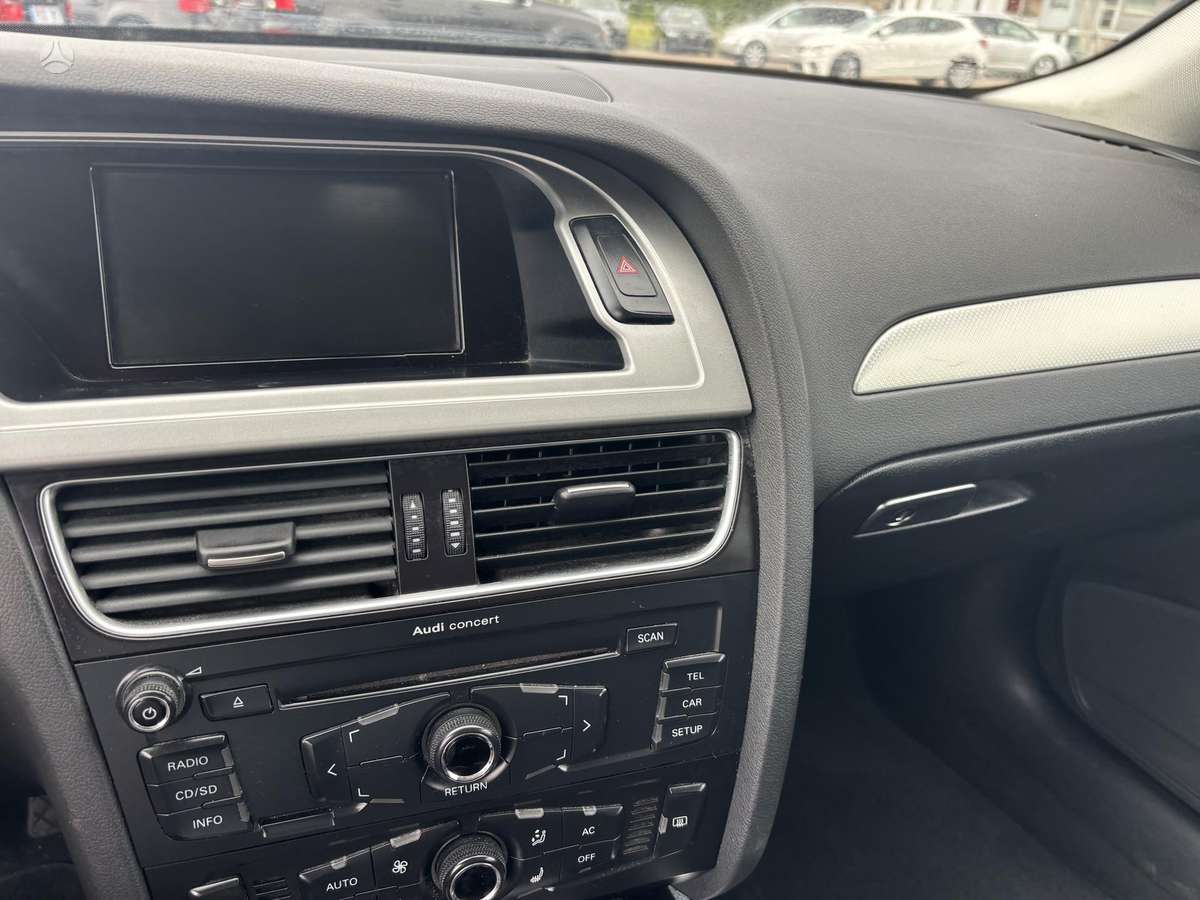 Audi A4, 2.0 l., Универсал