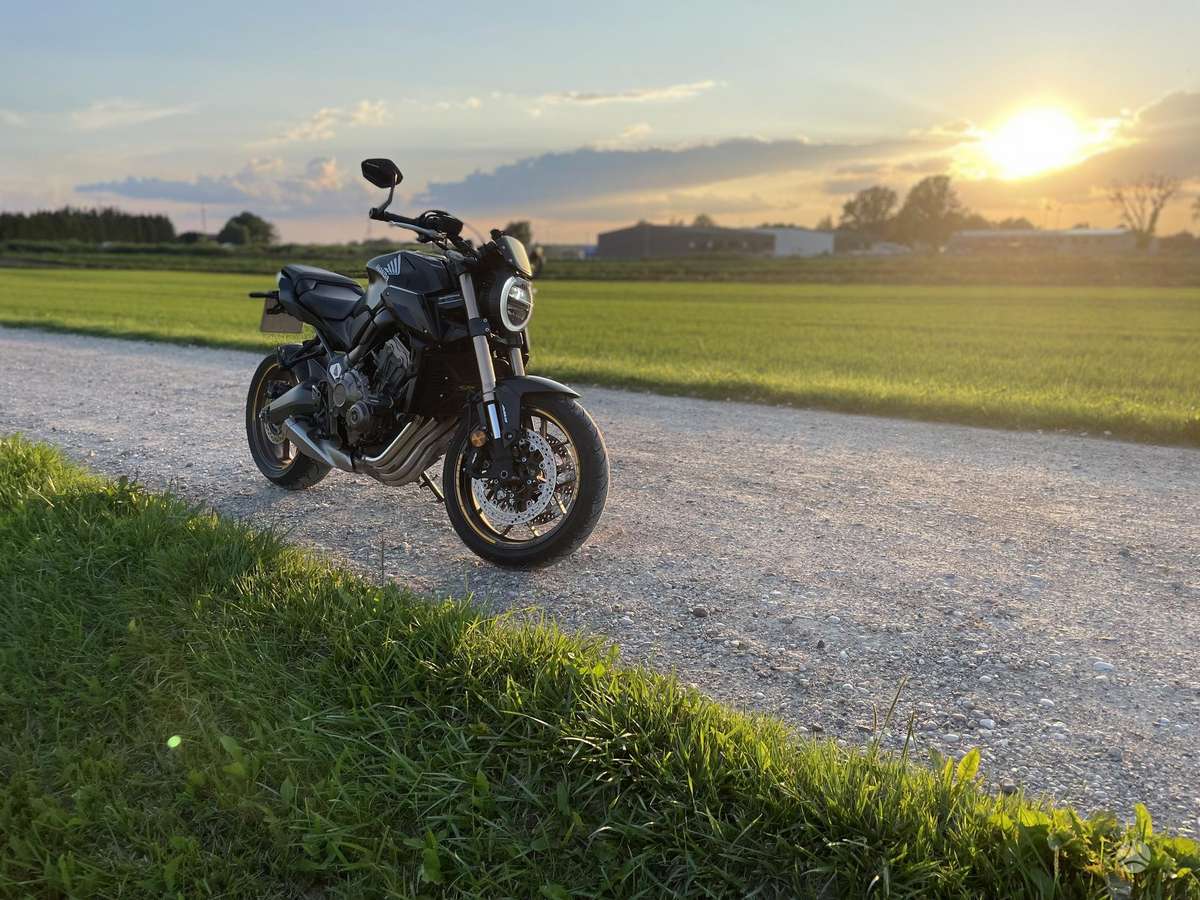 Honda CB 650cc, street / classic