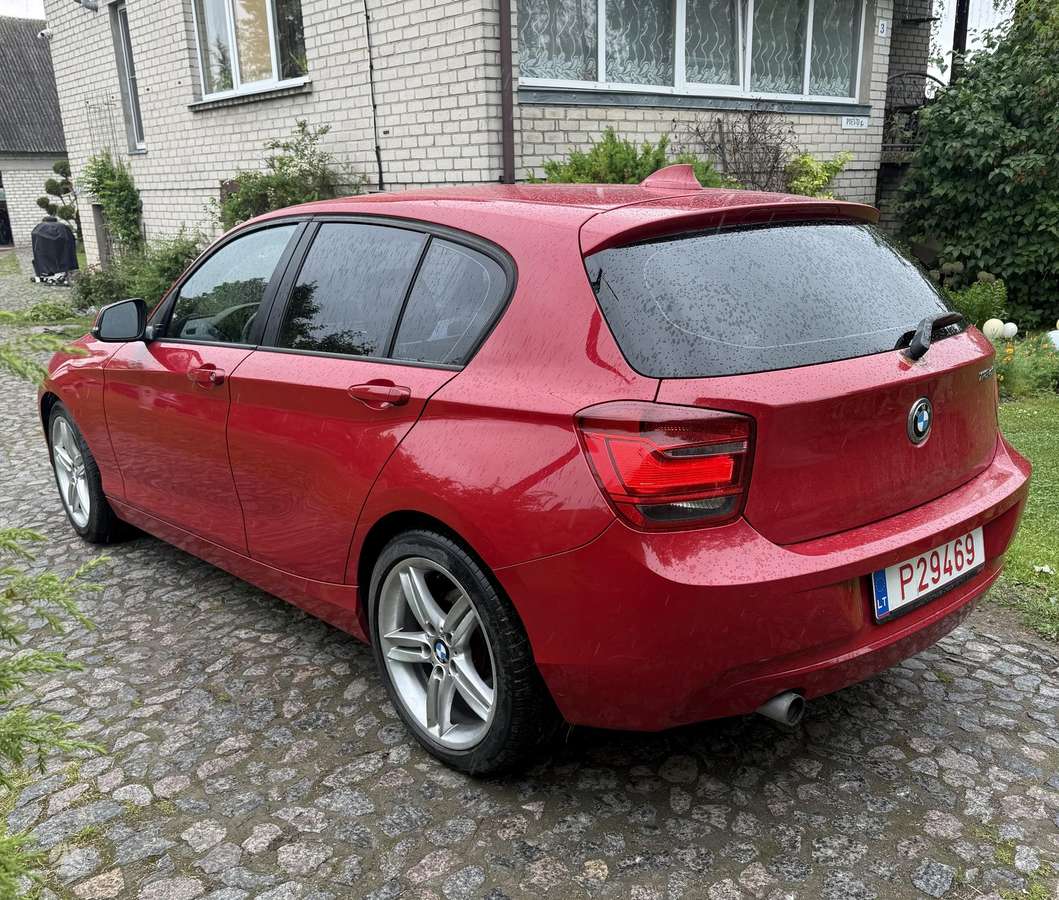 BMW 120, 2.0 l., hatchback