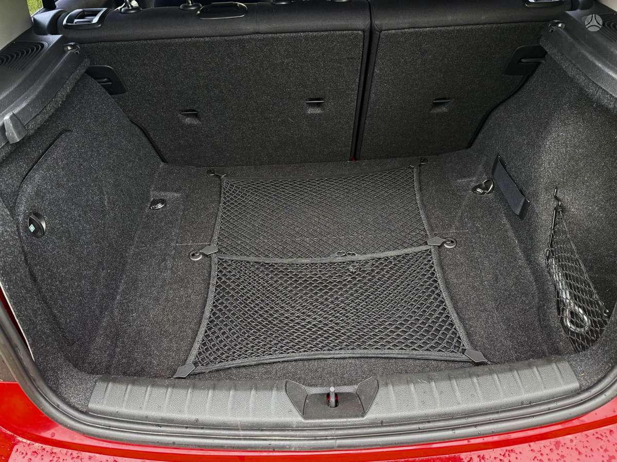 BMW 120, 2.0 l., hatchback