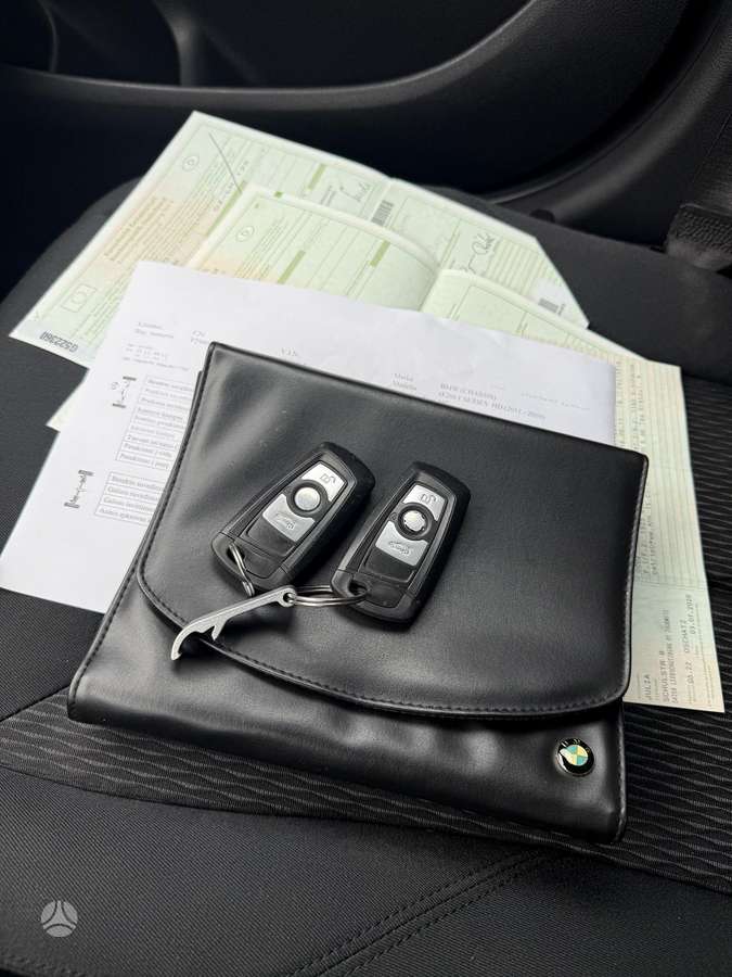 BMW 120, 2.0 l., hatchback