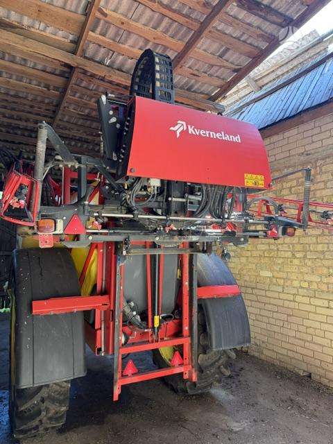 Kverneland Ikarus S38, sprayers