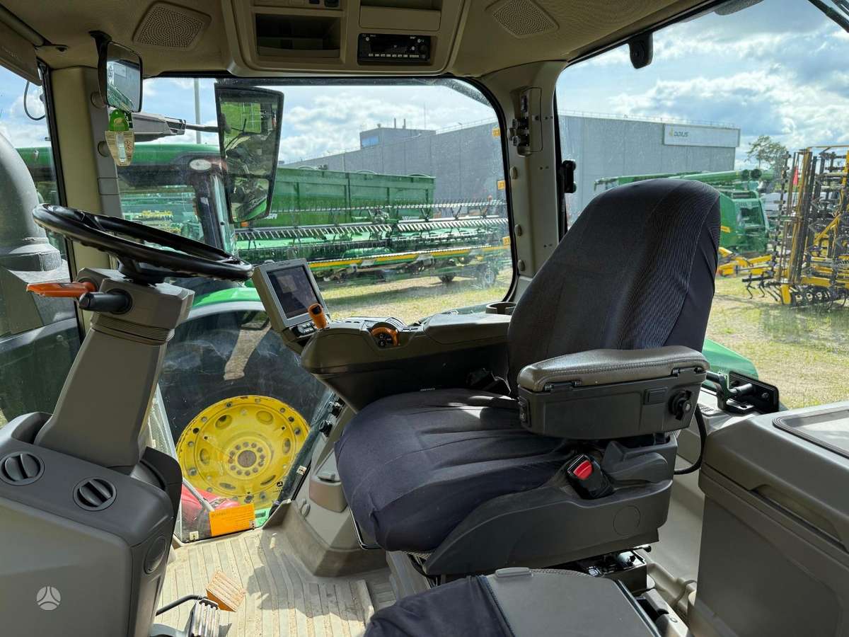 John Deere 8R410, тракторы