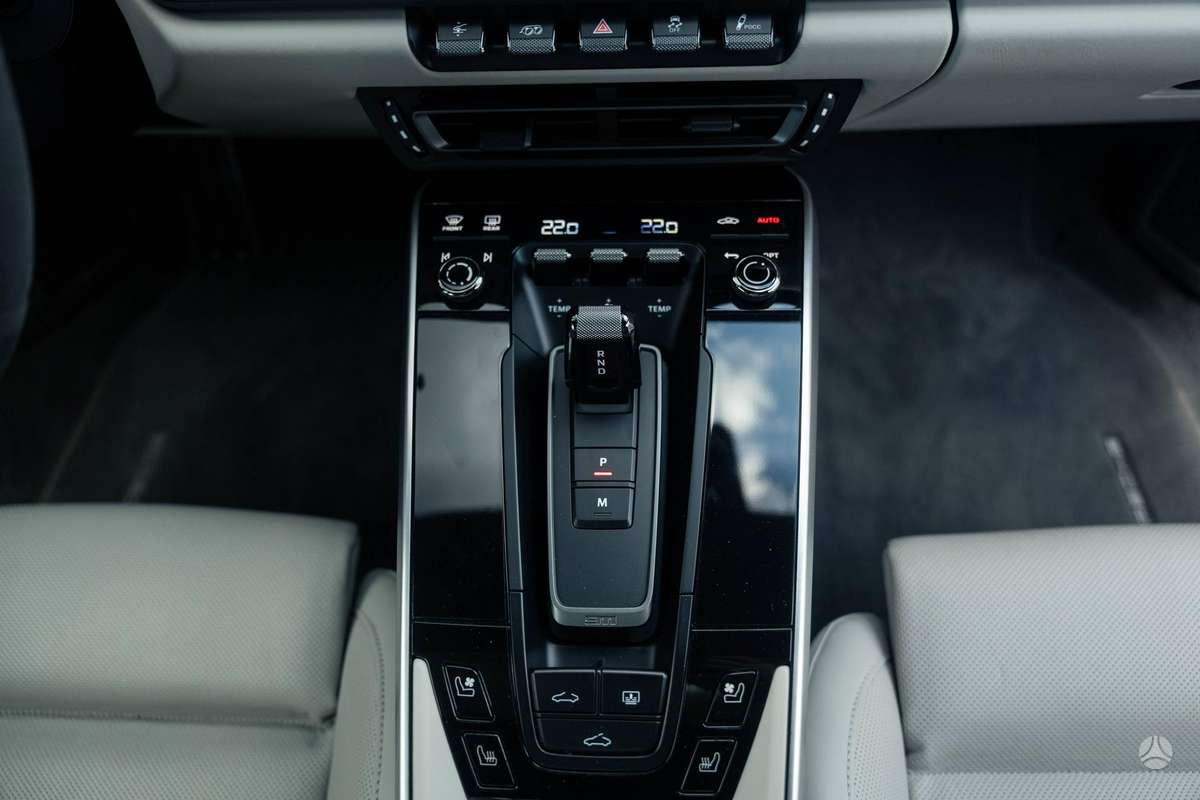 Porsche 911 - 12