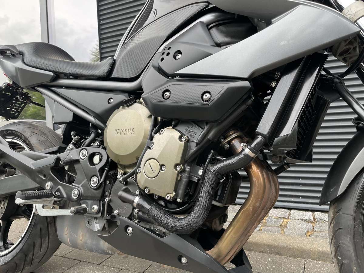 Yamaha XJ 600cc, street / classic
