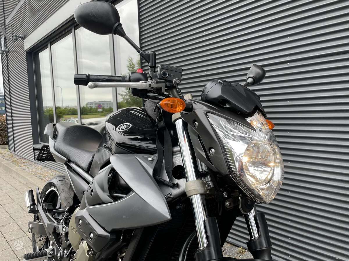Yamaha XJ 600cc, street / classic