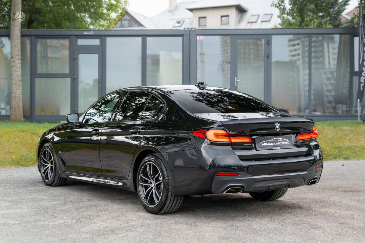BMW 520, 2.0 l., Седан