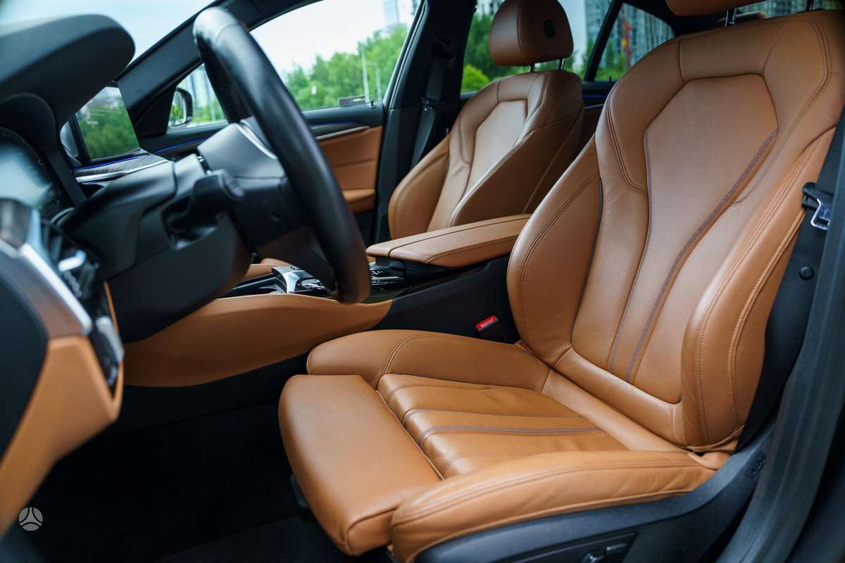 BMW 520, 2.0 l., Седан