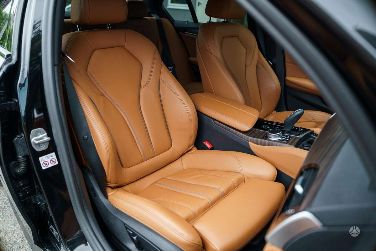 BMW 520, 2.0 l., Седан