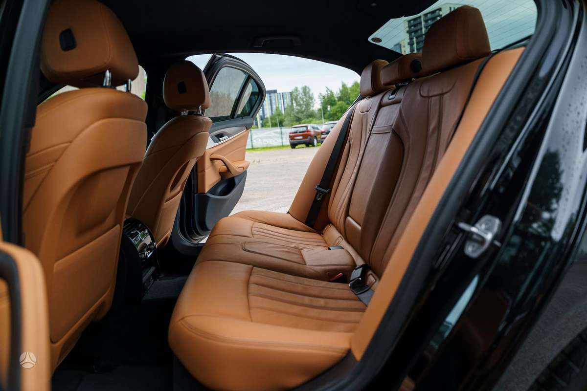 BMW 520, 2.0 l., Седан