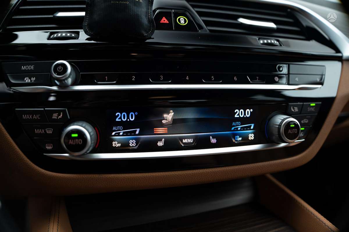 BMW 520, 2.0 l., Седан