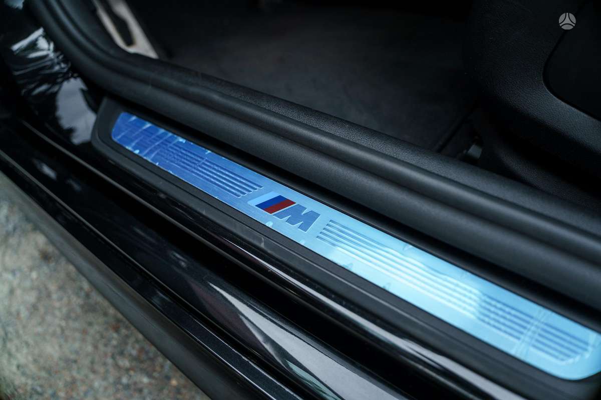 BMW 520, 2.0 l., Седан