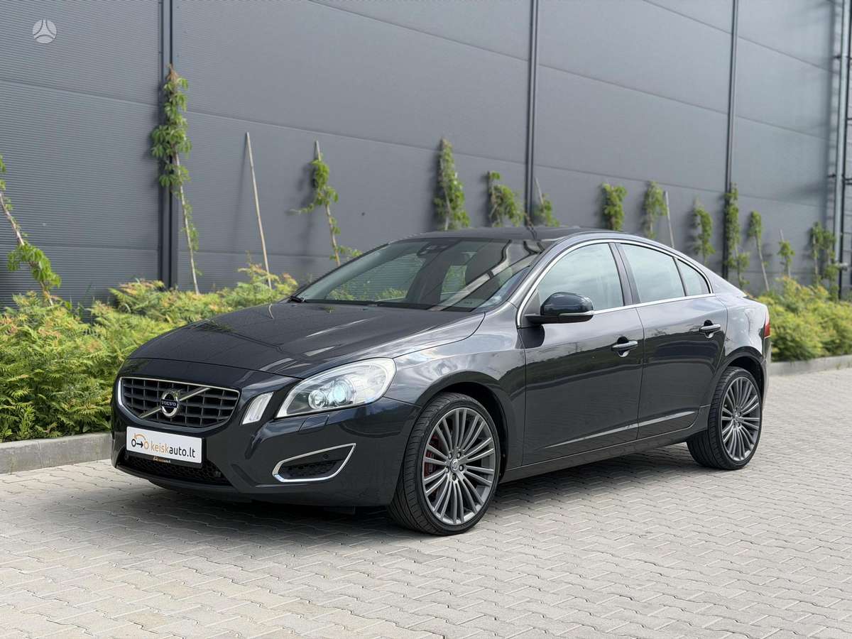 Volvo S60, 2.4 l., Седан