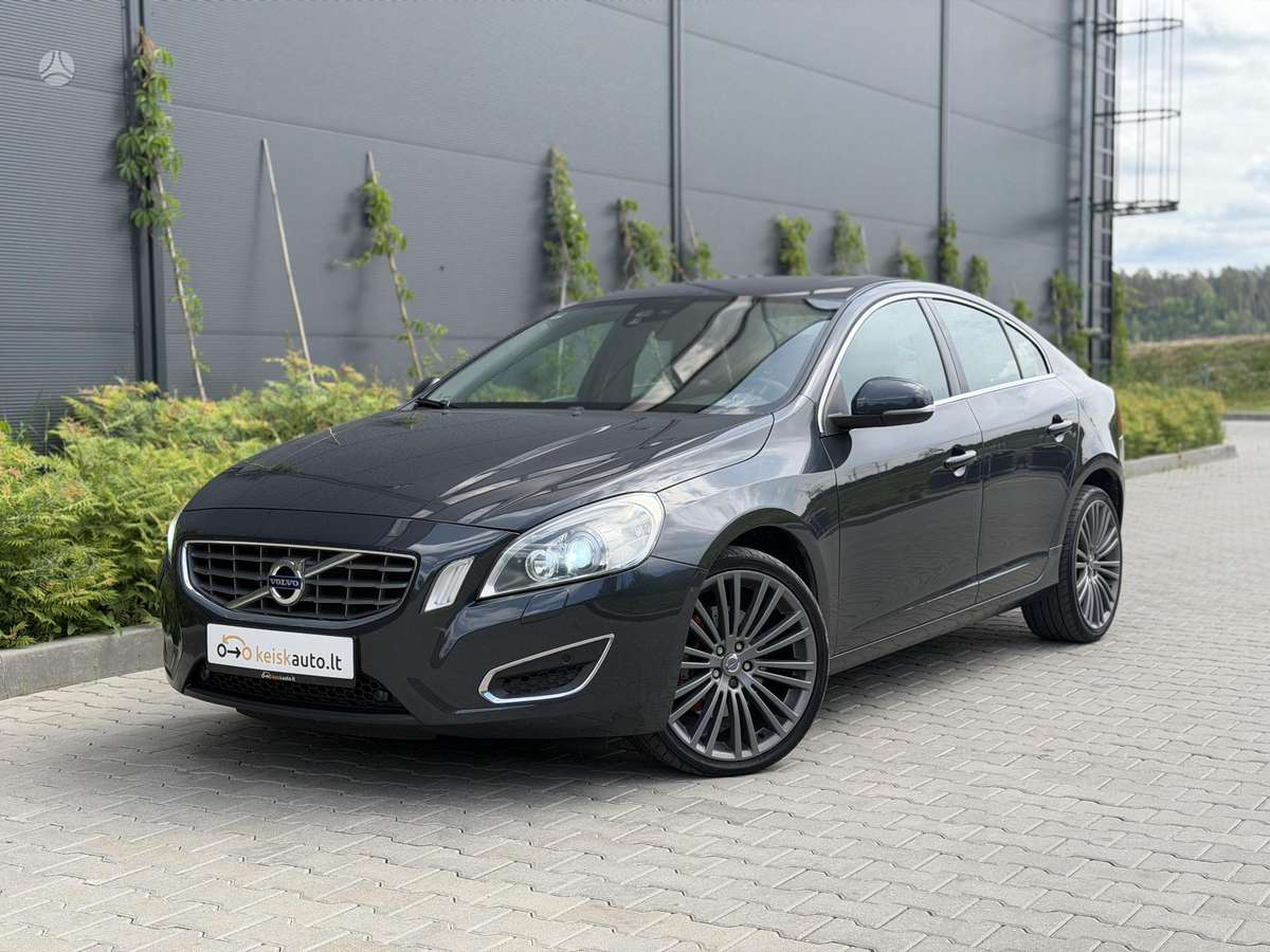 Volvo S60, 2.4 l., Седан
