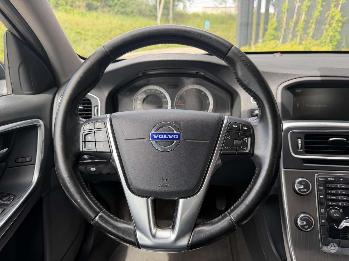Volvo S60, 2.4 l., Седан