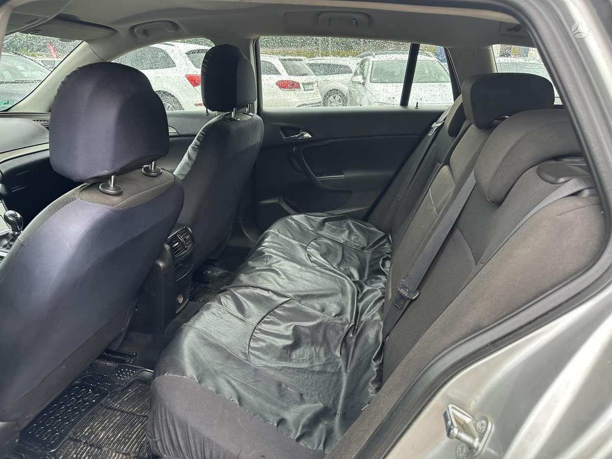 Opel Insignia, 2.0 l., hatchback