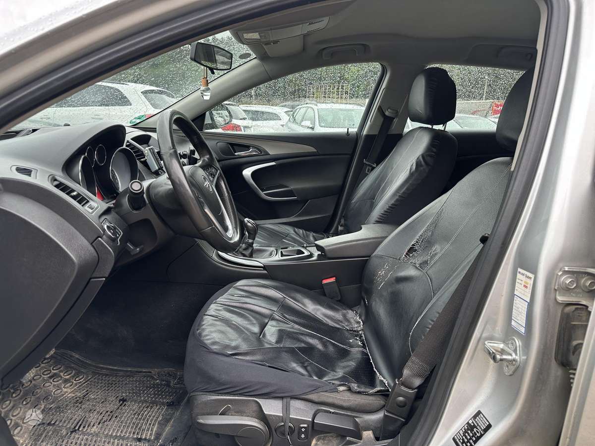 Opel Insignia, 2.0 l., hatchback