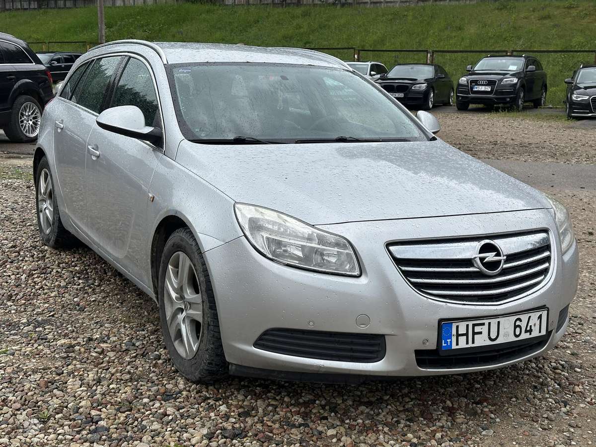 Opel Insignia, 2.0 l., hatchback