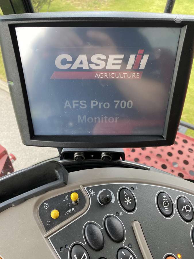 Case-IH AF 7150, combine harvesters