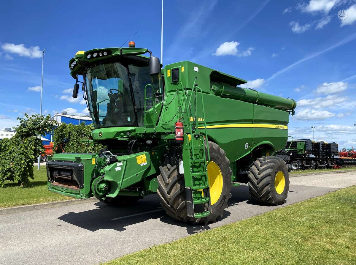 John Deere S785, kombaini