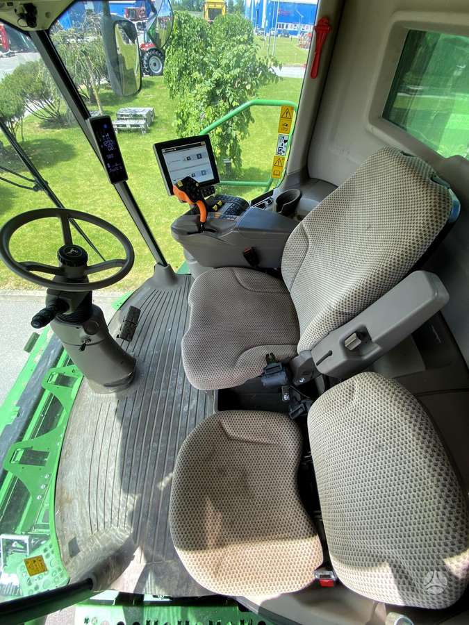 John Deere S785, kombaini