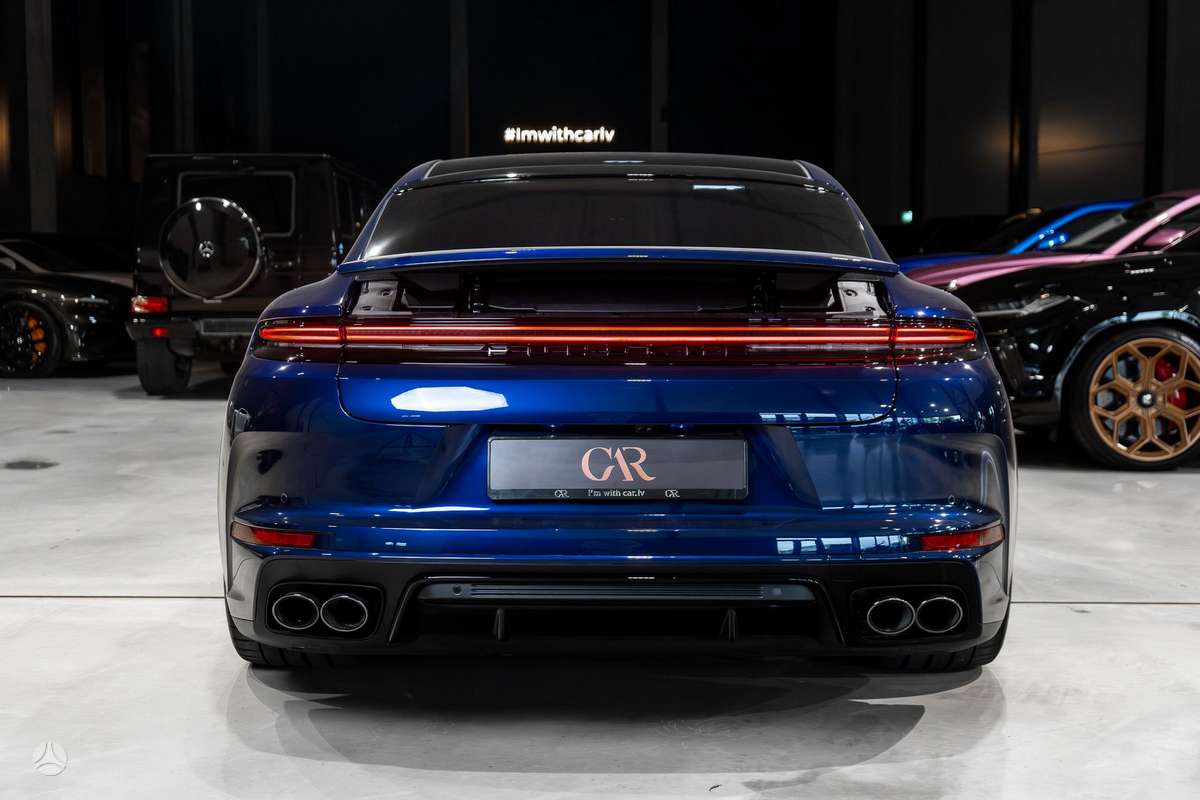 Porsche Panamera - 5