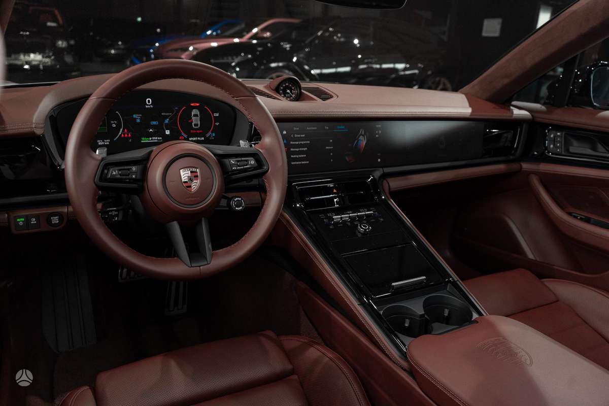 Porsche Panamera - 11
