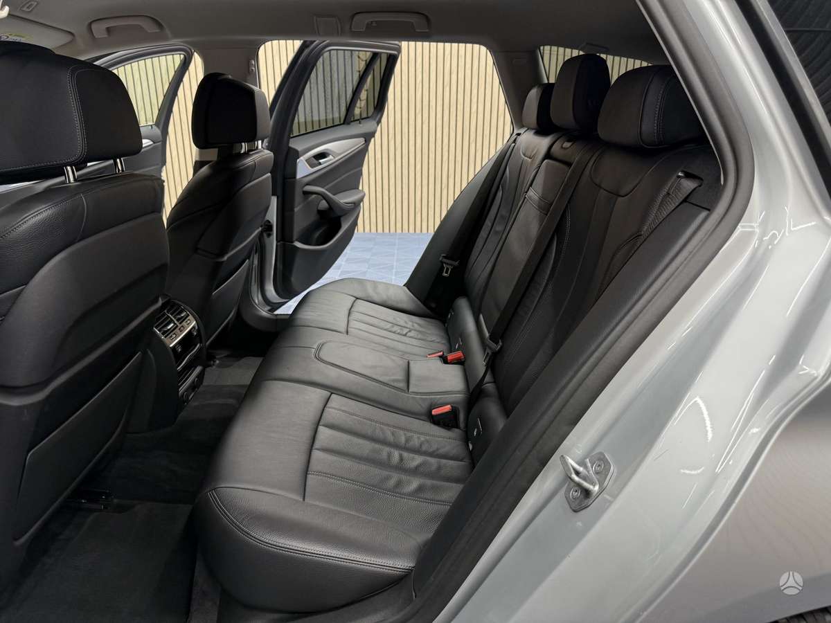BMW 520, 2.0 l., wagon
