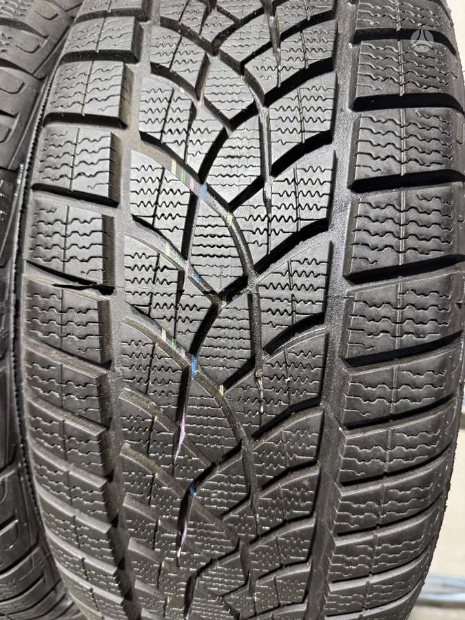 Goodyear Ultragrip performance//2021m, winter 235/55 R18