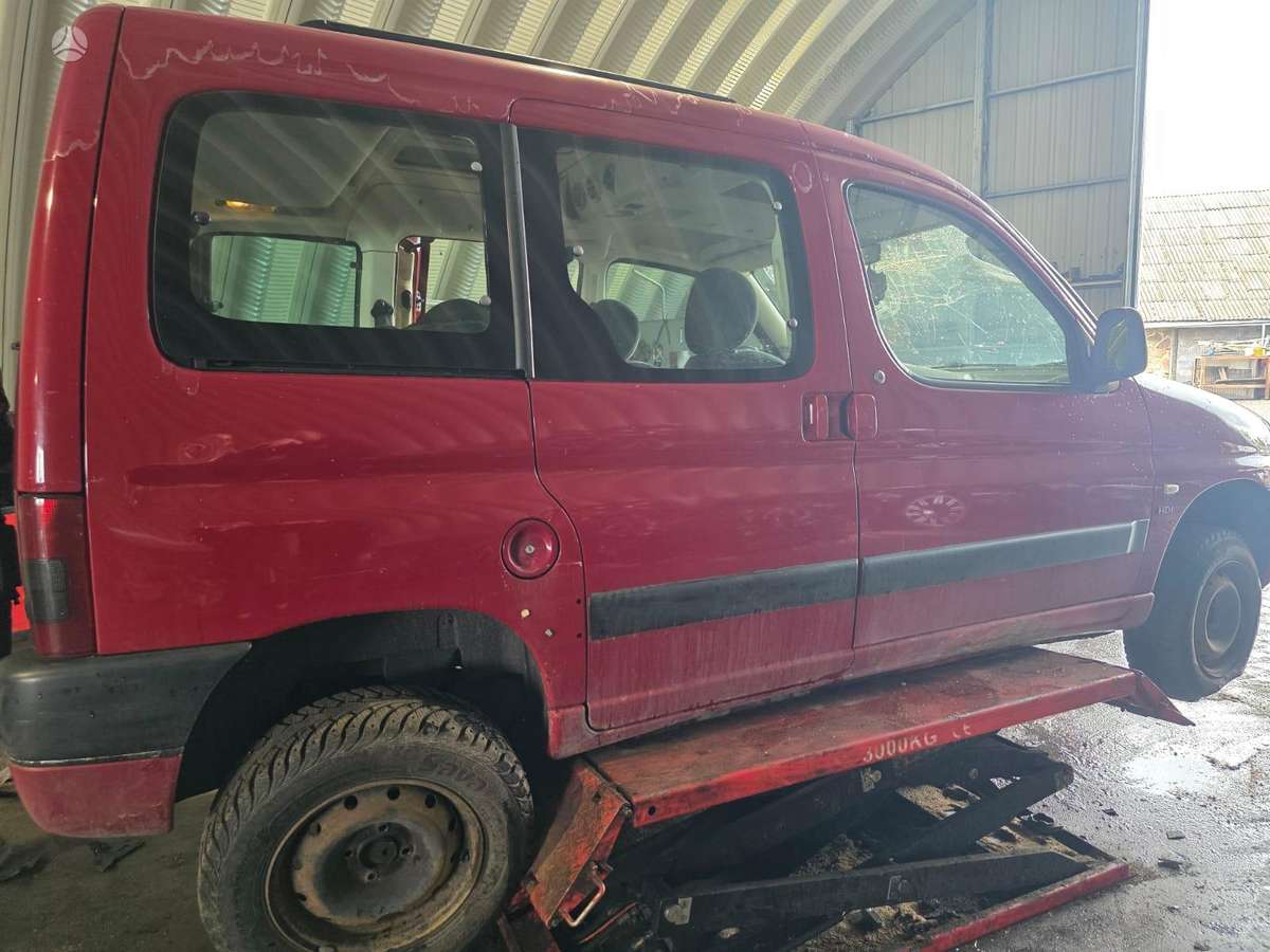 Peugeot Partner for parts