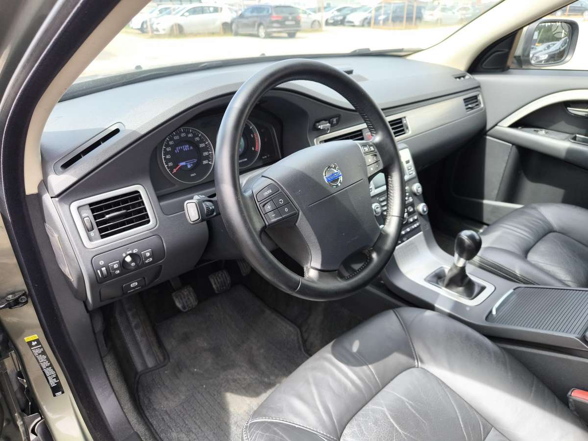 Volvo XC70, 2.4 l., Универсал
