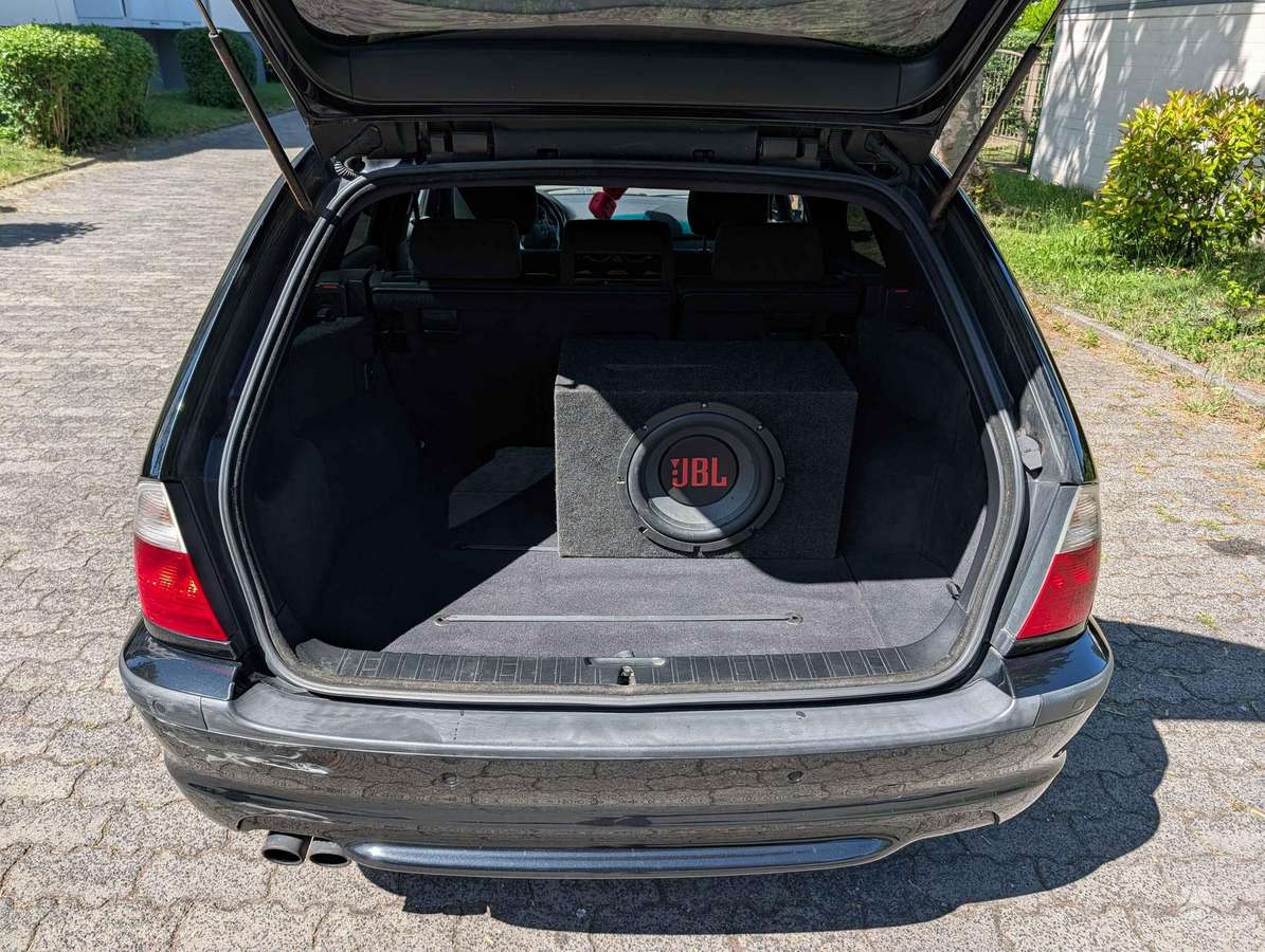 BMW 330, 3.0 l., Универсал