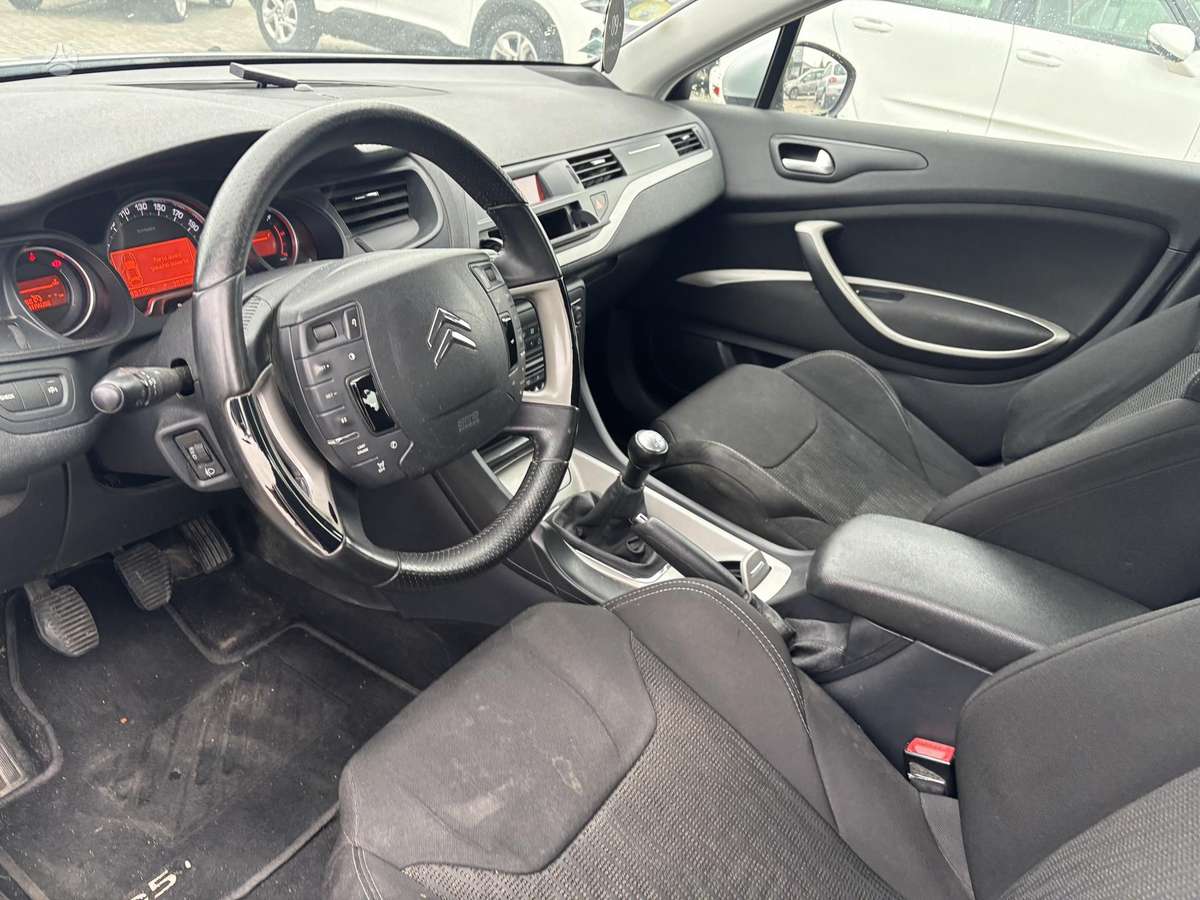 Citroen C5, 1.6 l., Седан