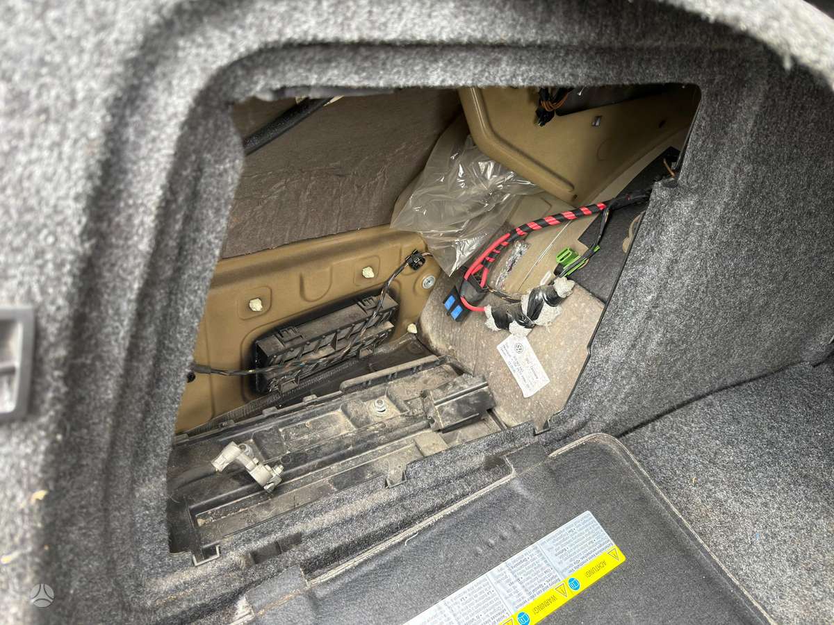 Volkswagen Passat - 7