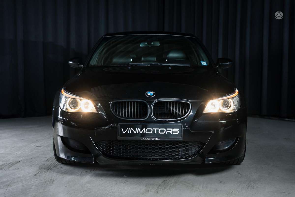 BMW M5, 5.0 l., Седан