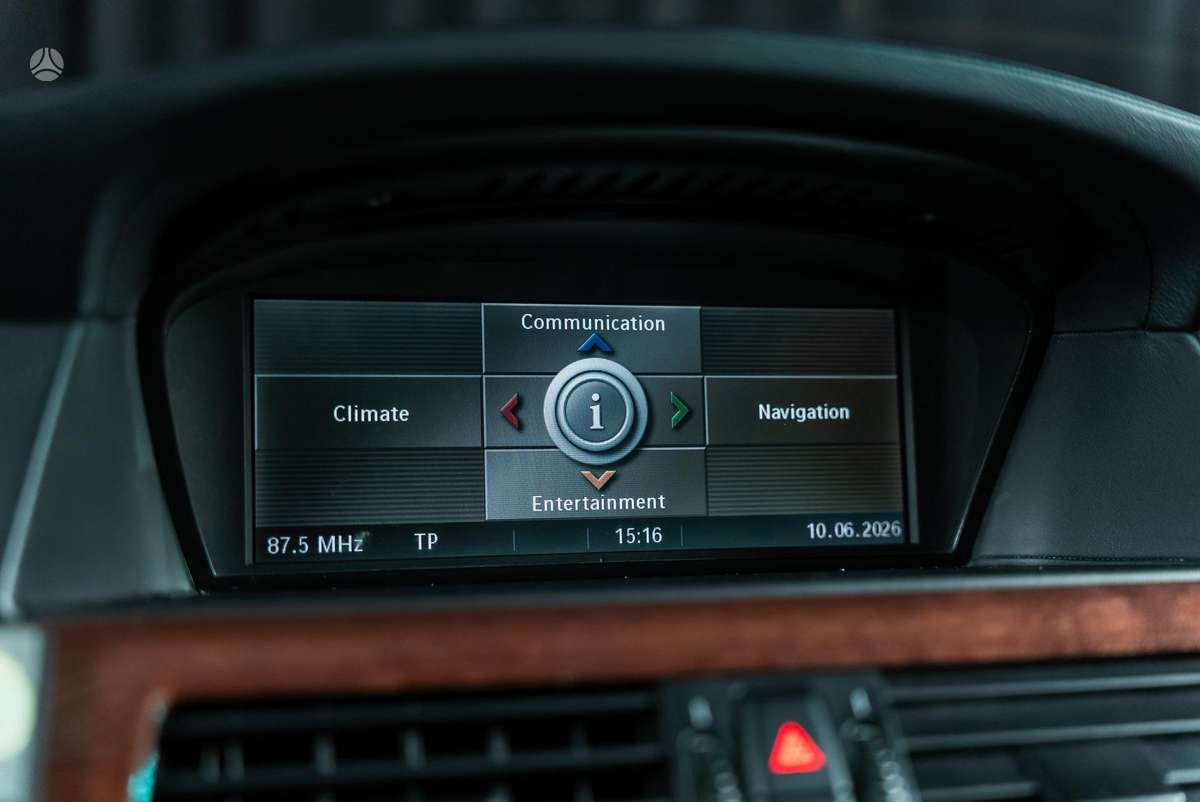 BMW M5, 5.0 l., Седан