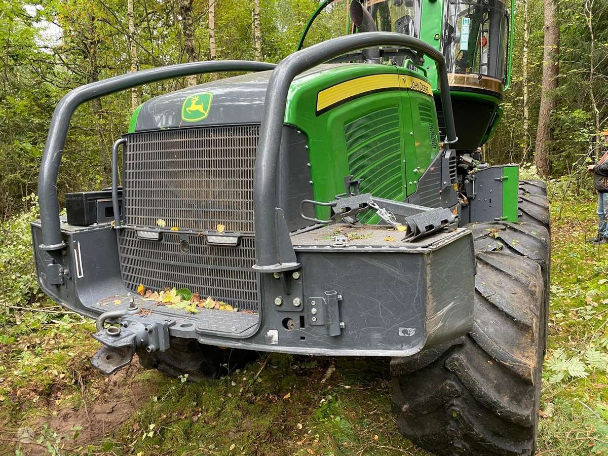John Deere 1170G (H547), harvesters