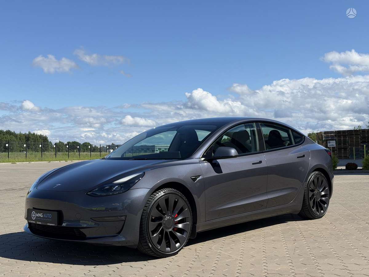Tesla Model 3, 81 kWh, hatchback