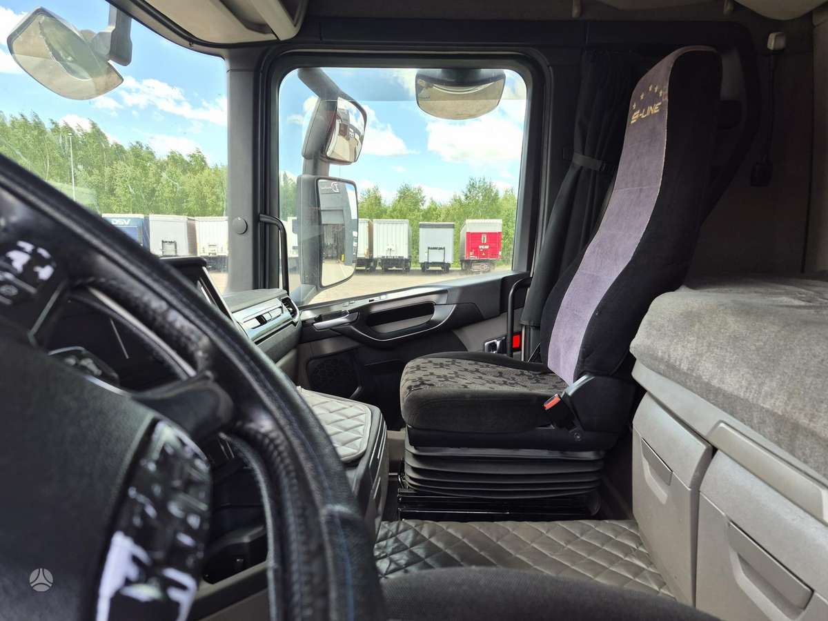 Scania R450 Retarder, double sleeper