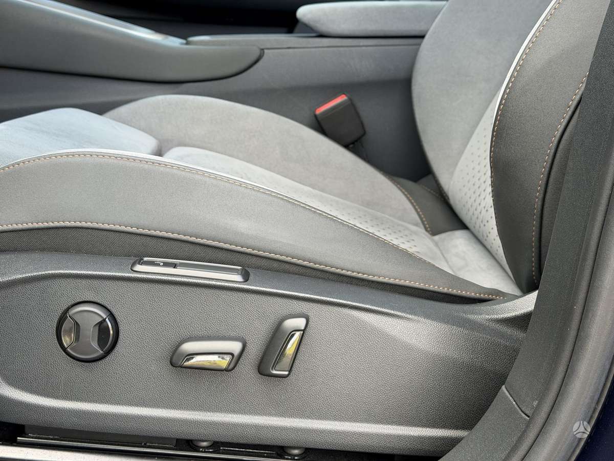 Cupra Born, 62 kWh, hatchback
