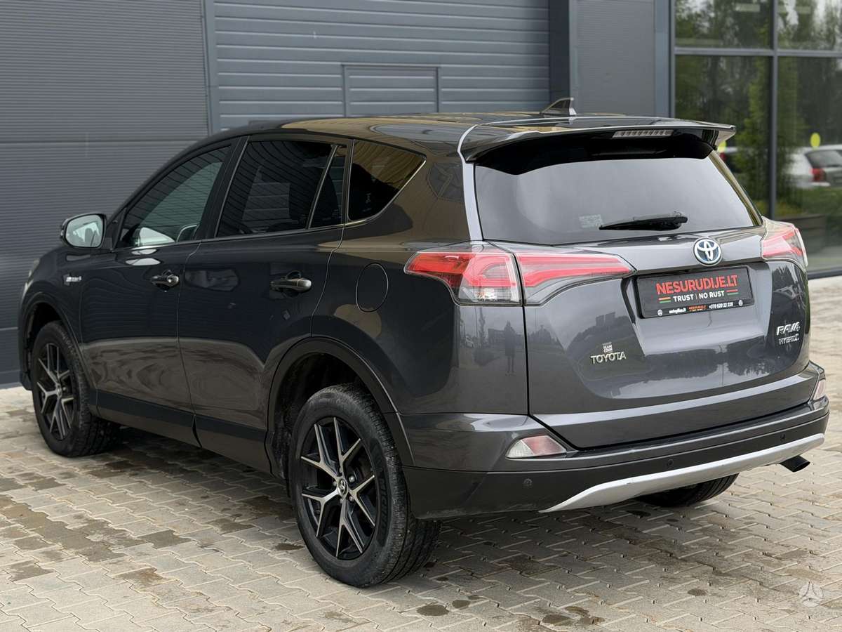 Toyota RAV4 - 3
