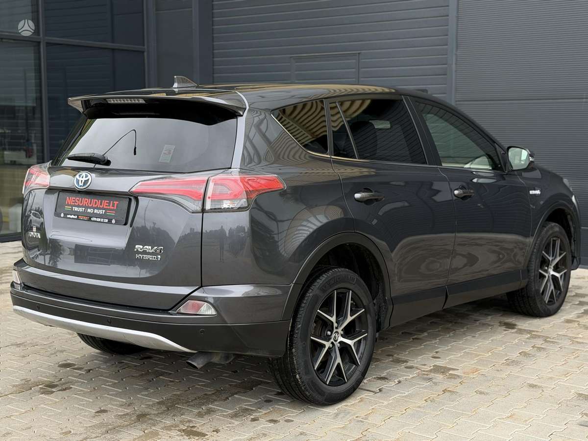Toyota RAV4 - 4