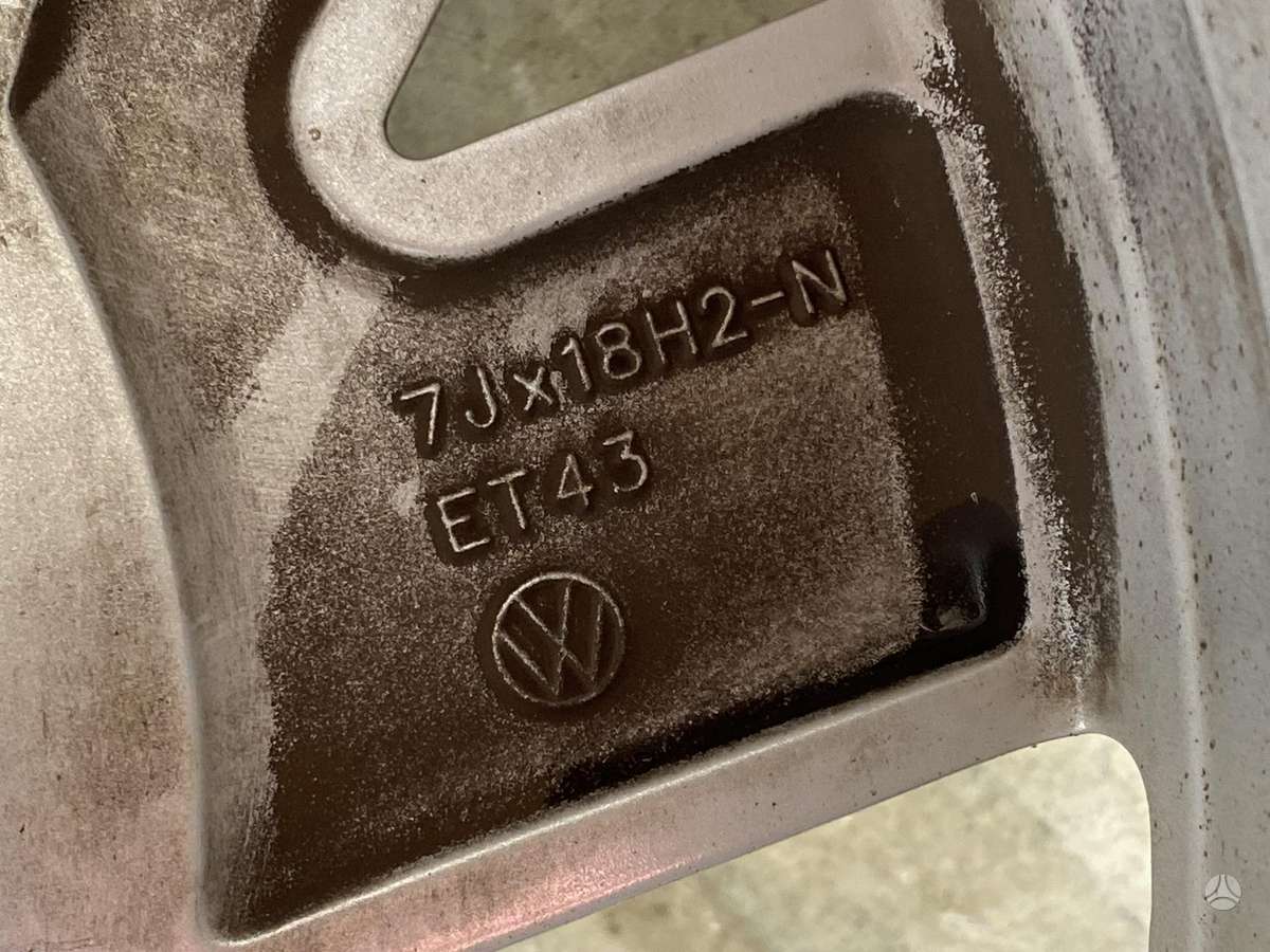 Volkswagen, lengvojo lydinio, R18