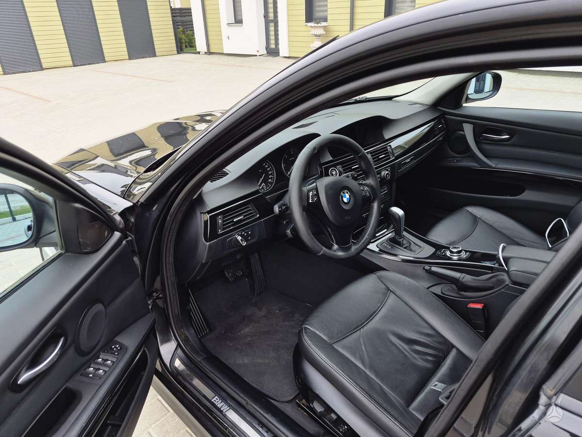 BMW 320, 2.0 l., wagon