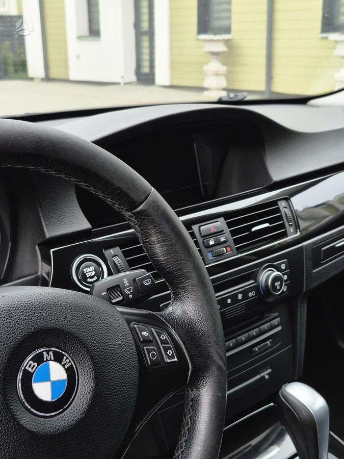BMW 320, 2.0 l., wagon