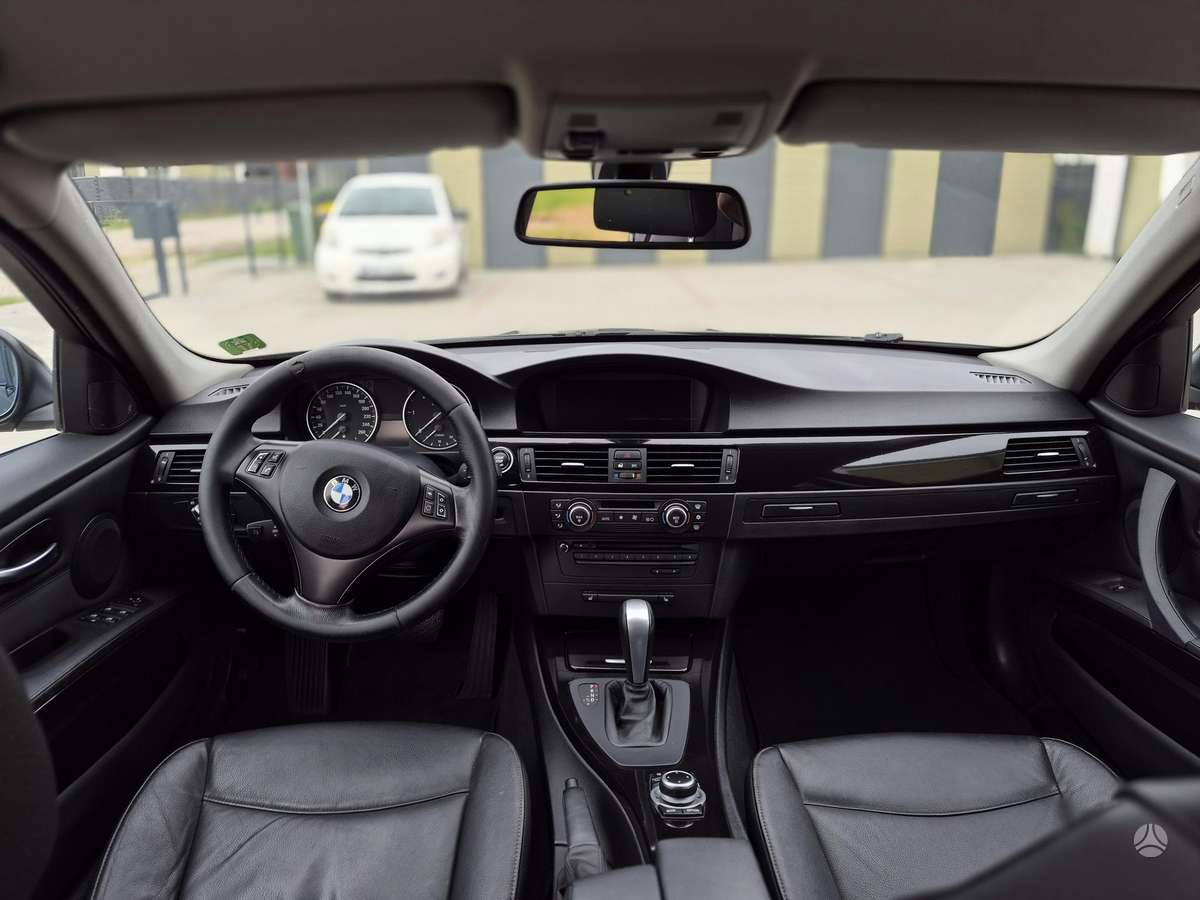 BMW 320, 2.0 l., wagon