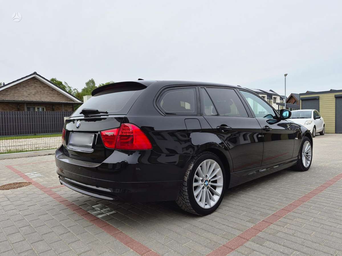 BMW 320, 2.0 l., wagon